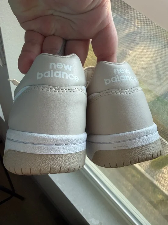 New Balance 480 Sneakers in White and Tan- Like New - Picture 2 of 5